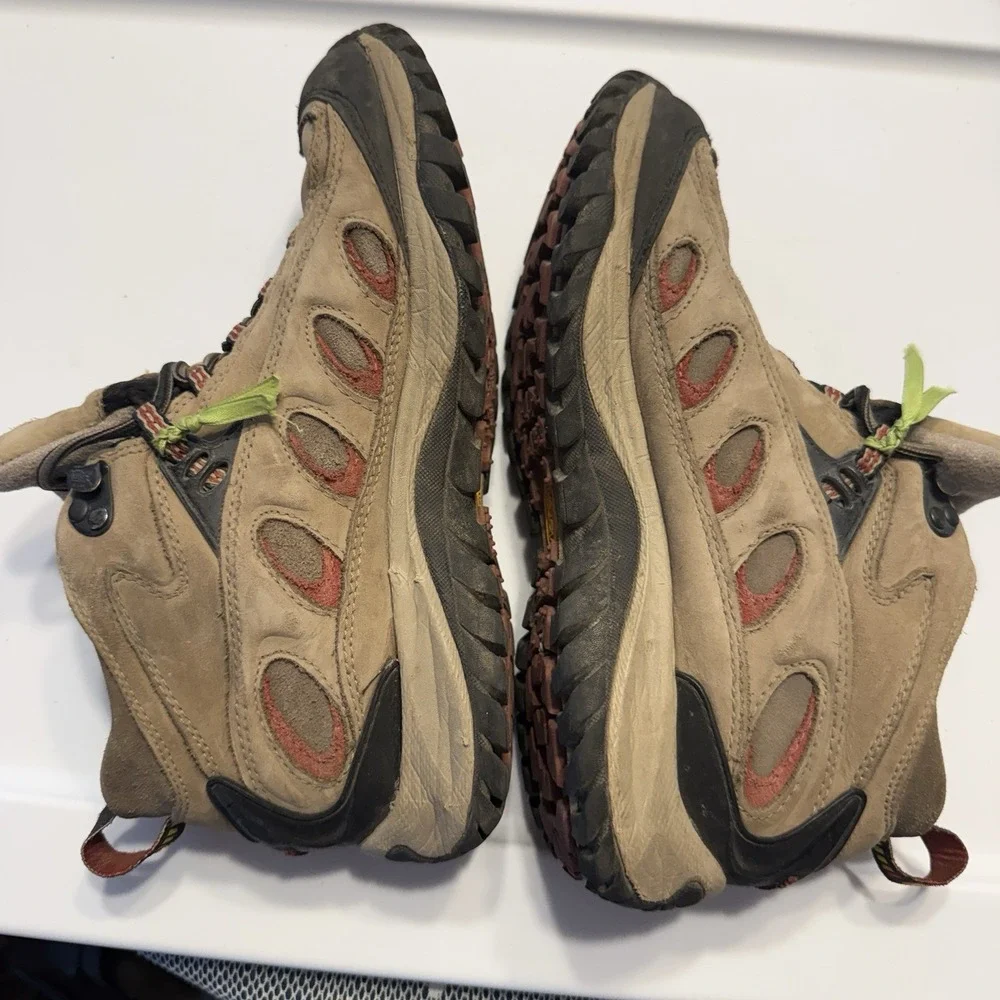 Merrell Beige Radius Mid W/Vibram Sole Waterproof Lace Up Hiking Boots Size 7.5